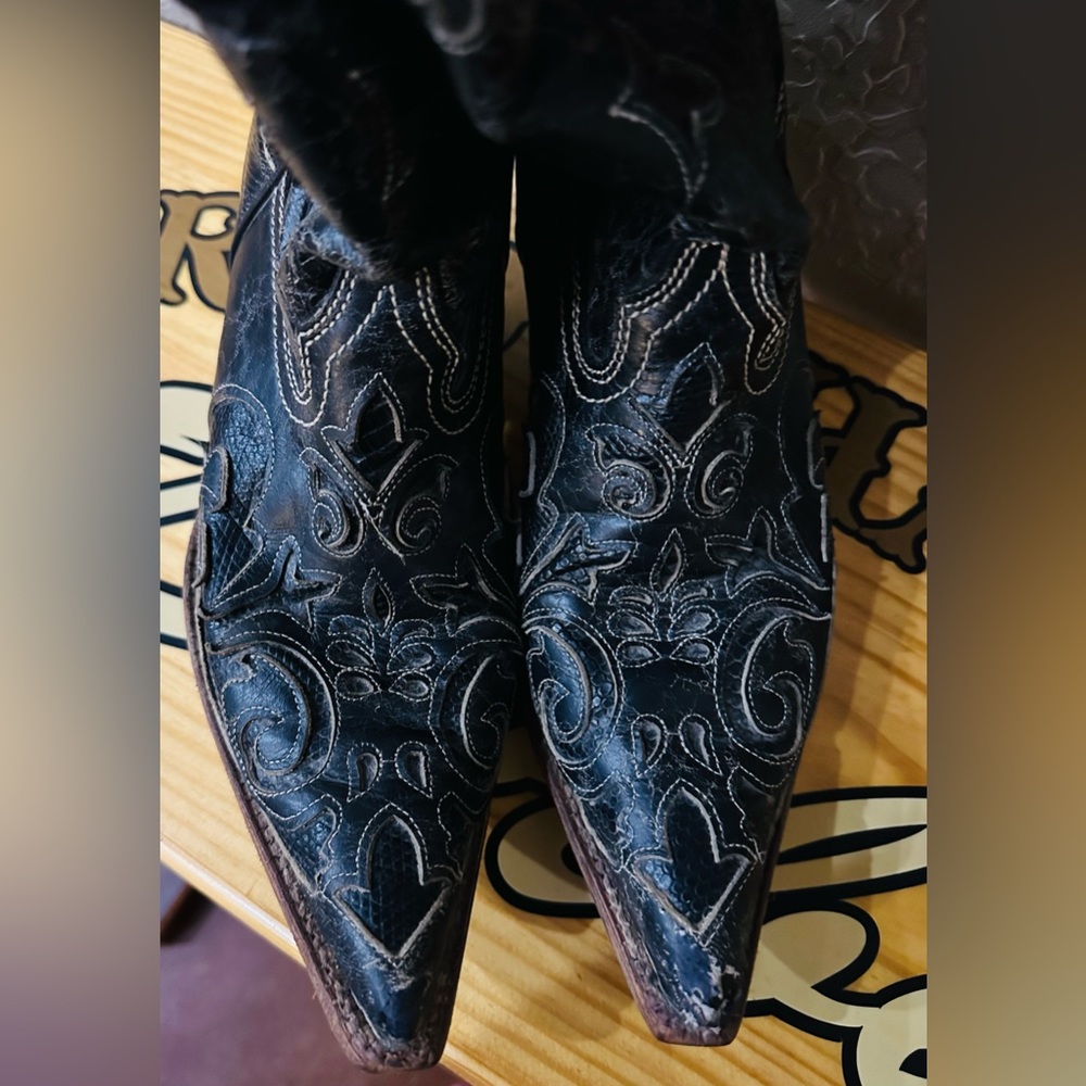 Women’s Black Corral Boots - Size 9M